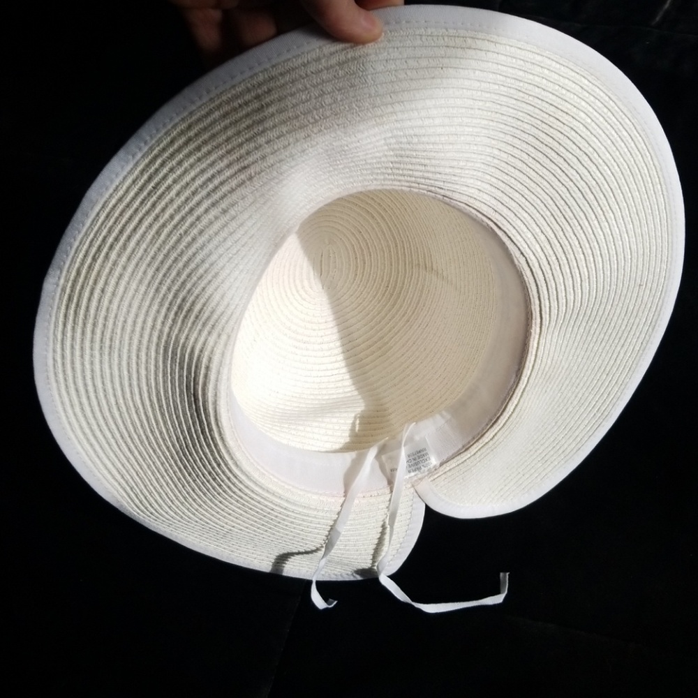 Sunhat - Picture 2 of 3